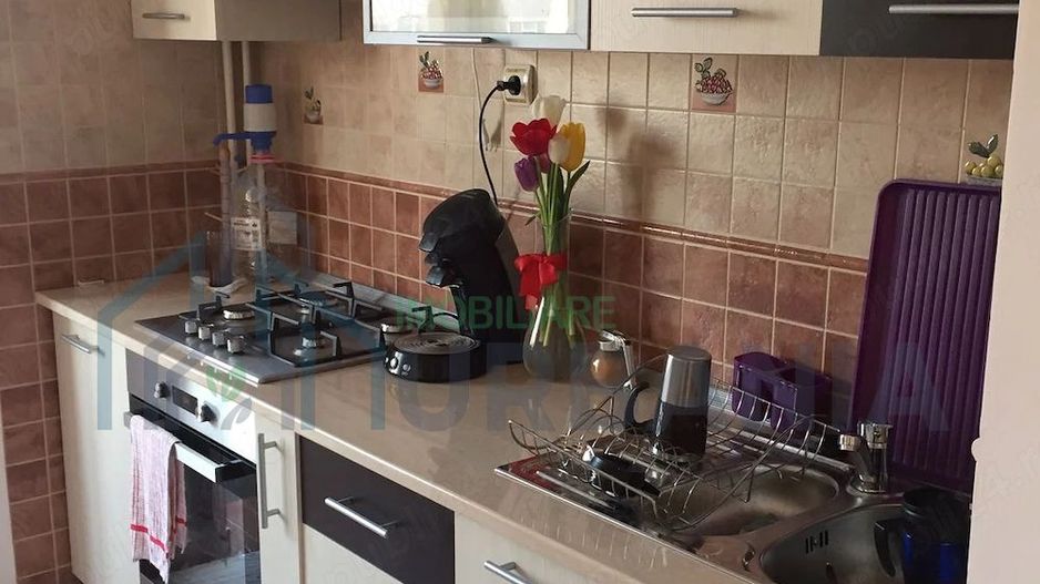 Apartament de vânzare, 2 camere, etaj 3/4, mobilat, centrală, tâmplărie nouă, rulouri exterioare, Iași - Poză 4