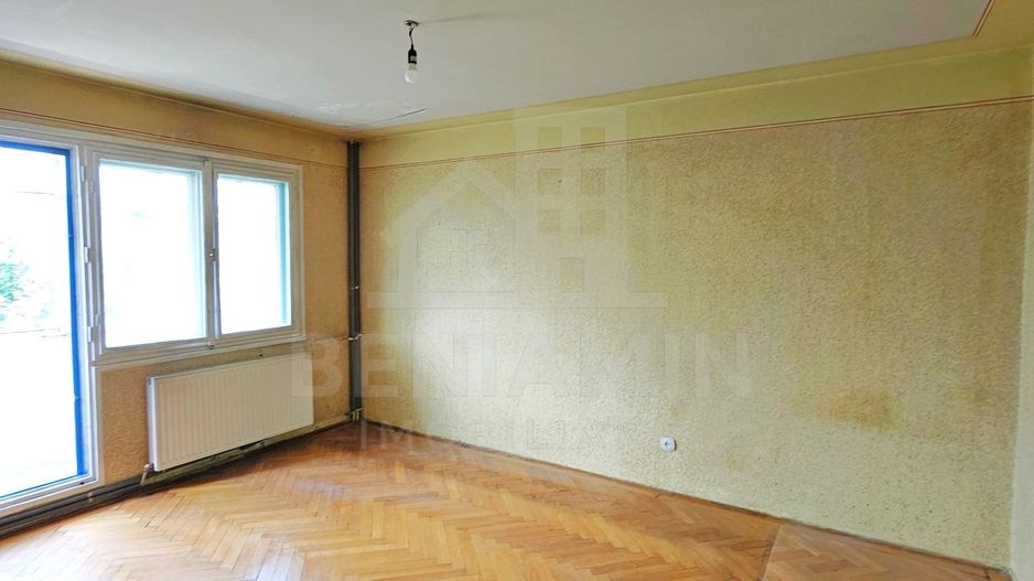 2 Decomandate-43mp-Etajul 3-Centrala termica-Cartier Astra-Brasov - Poză 1
