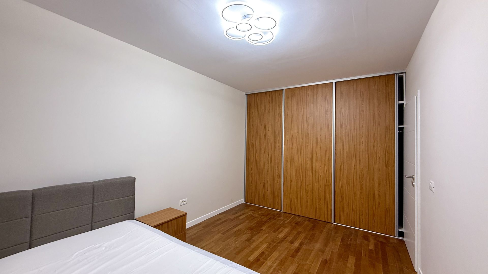 CASA TIP DUPLEX LA  PRIMA INCHIRIERE - Poză 11