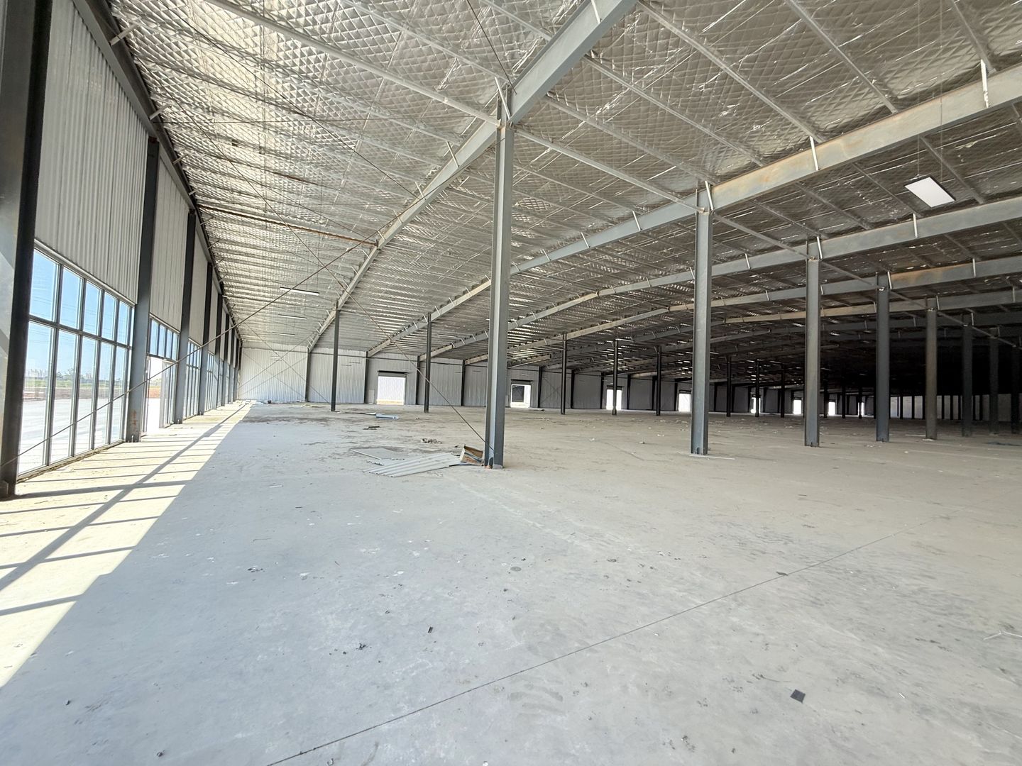 Centru Comercial  24202 mp hale depozitare productie logistica - Poză 14