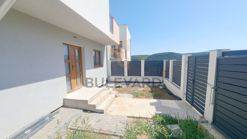 Casa tip duplex in zona Vivo Mall,  str Razoare Floresti - Poză 2