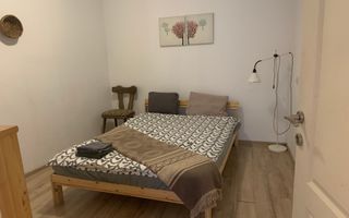 Casa single, cu 3 apartamente si garsoniera , regim hotelier-zona ultracentrala - Poză 11