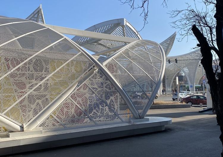 Apartament de vanzare eroii revoltuiei metrou ! - Poză 1