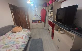 Se vinde apartament cu 3 camere in Selimbar zona Dracula - Poză 4