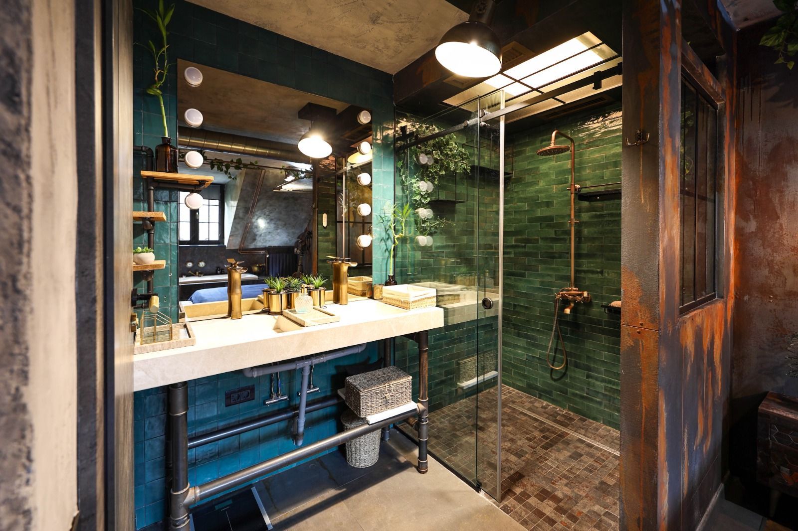 Bijuterie arhitecturală cu dotări smart in centrul Brasovului - Poză 30