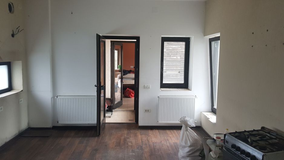 Casă Sabareni - Poză 3