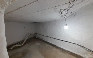 Vanzare apartament cu 2 camere in zona Ultracentrala - Poză 4