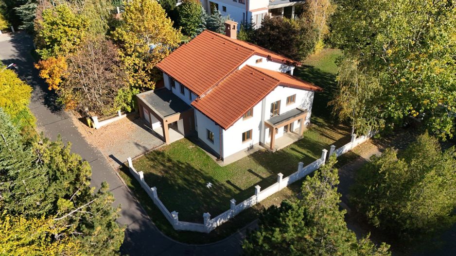 PARADISUL VERDE, VILA 507 MP, LOT 1.095 MP! - Poză 4