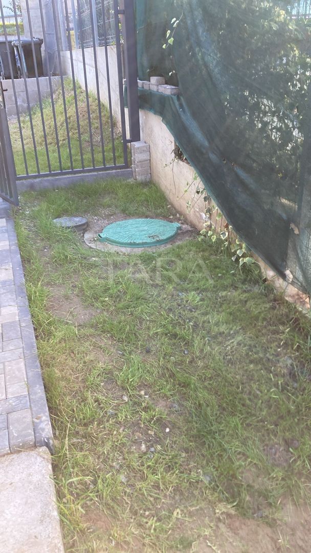 Arhitectura contemporana. Parte de duplex. Cartierul nou Câmpului. - Poză 18