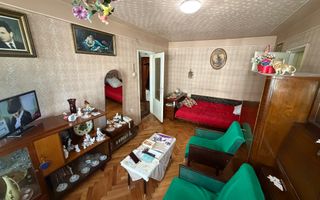 Etaj intermediar. Pozitie excelenta. Lift - Poză 3
