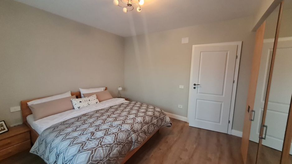 Casă ultrafinisata in zona Parcului central Dumbravita - Poză 7