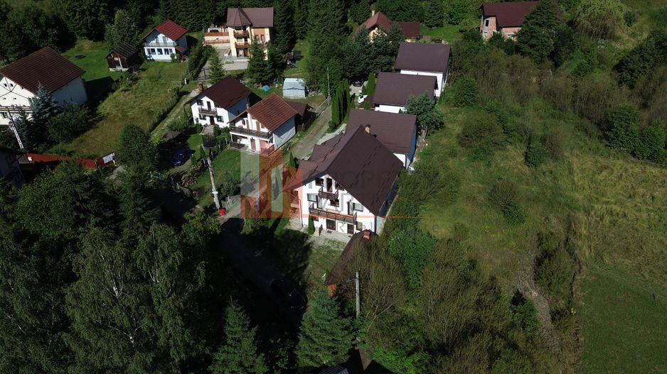 Proprietate spațioasă în Predeluț – la doar 800 m de centrul stațiunii Bran - Poză 4
