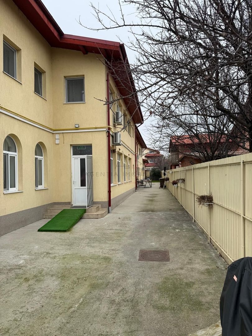 Vila Azil  14 Camere - Poză 2