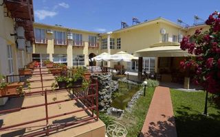 Hotel 45 camere de vânzare în Costinești – aproape de plaja - Poză 9