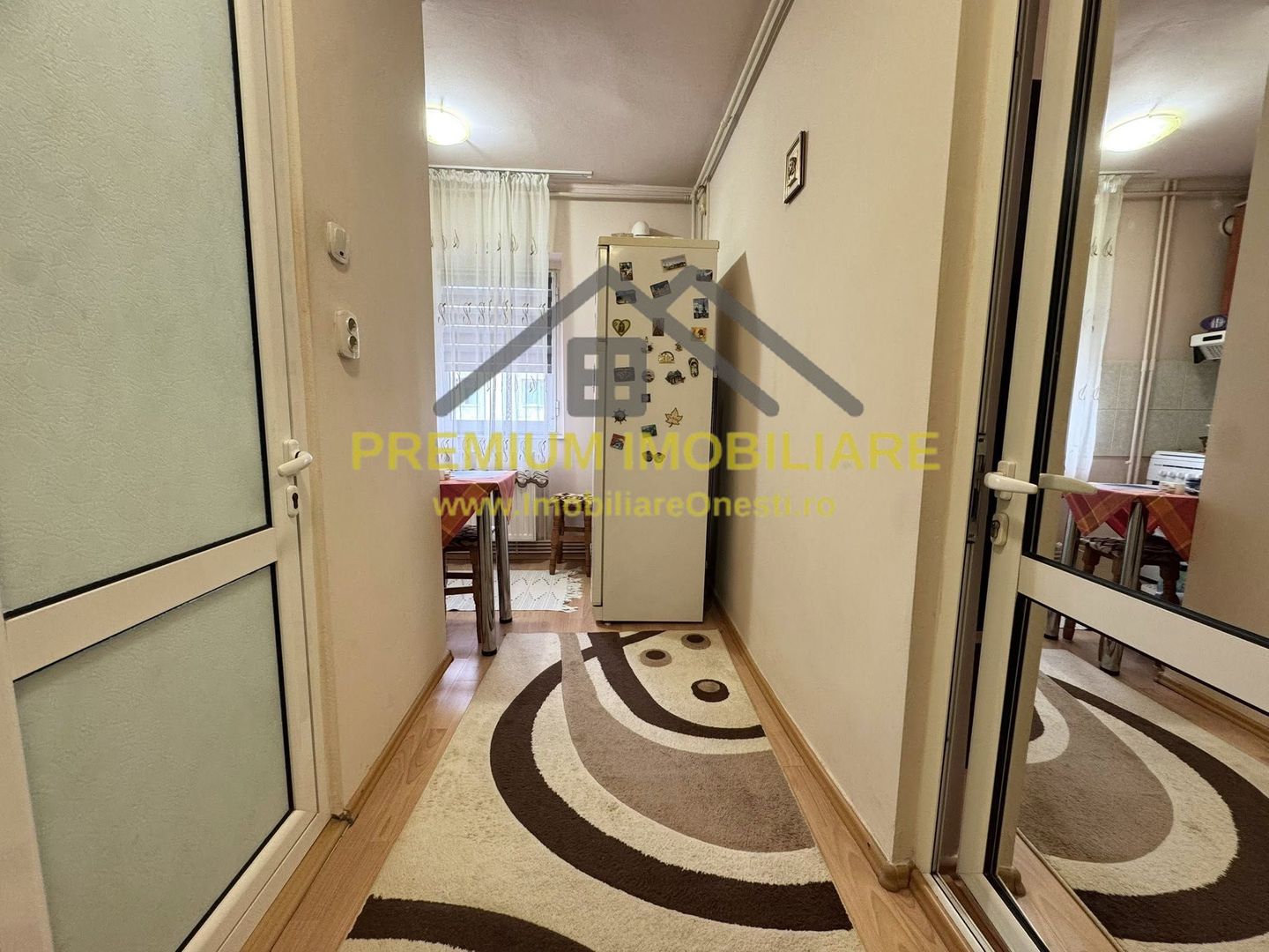 Garsoniera de Vanzare in Onesti - Zona de jos - Poză 3