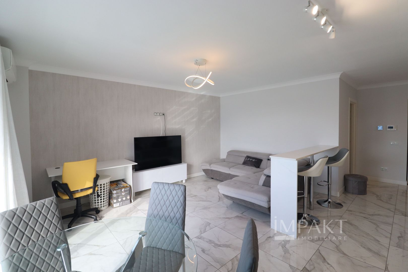 Apartament cu 2 camere si dressing, de vanzare, zona Omv Calea Turzii! - Poză 1