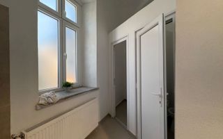 Casa ultracentrală cu potențial mixt – 1285 mp, acces dublu - Poză 8