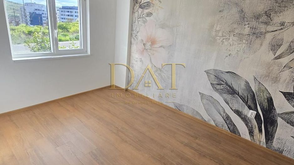 Apartament 3 camere | finisat | zona Petrom - Poză 2