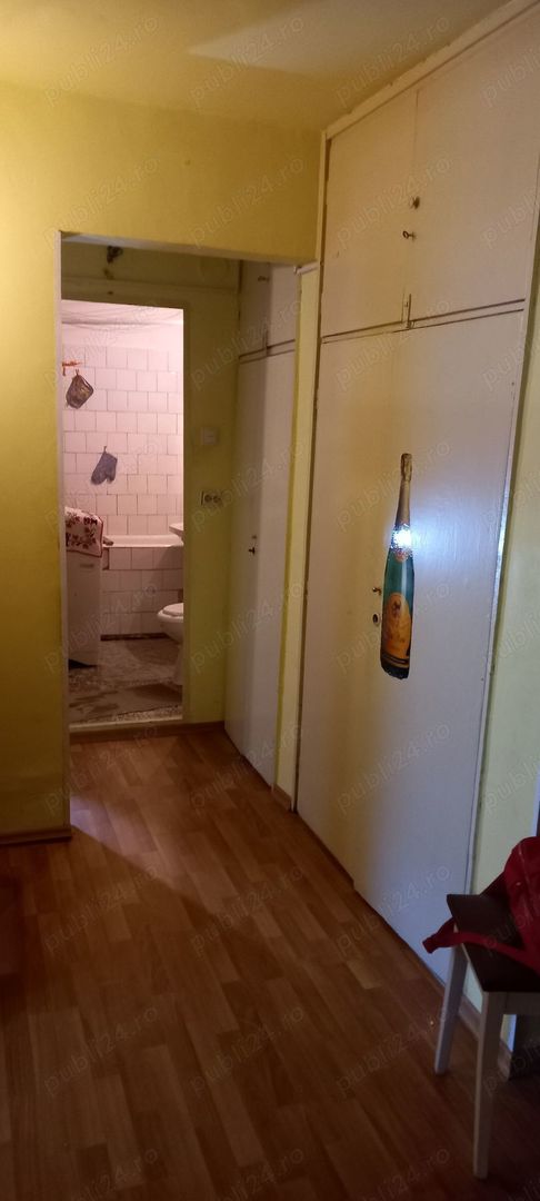 Vand apartament 2 camere zona Aviatiei - Poză 2