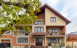 Casă spațioasă cu 8 camere - Pitești - 0% Comision - Poză 1