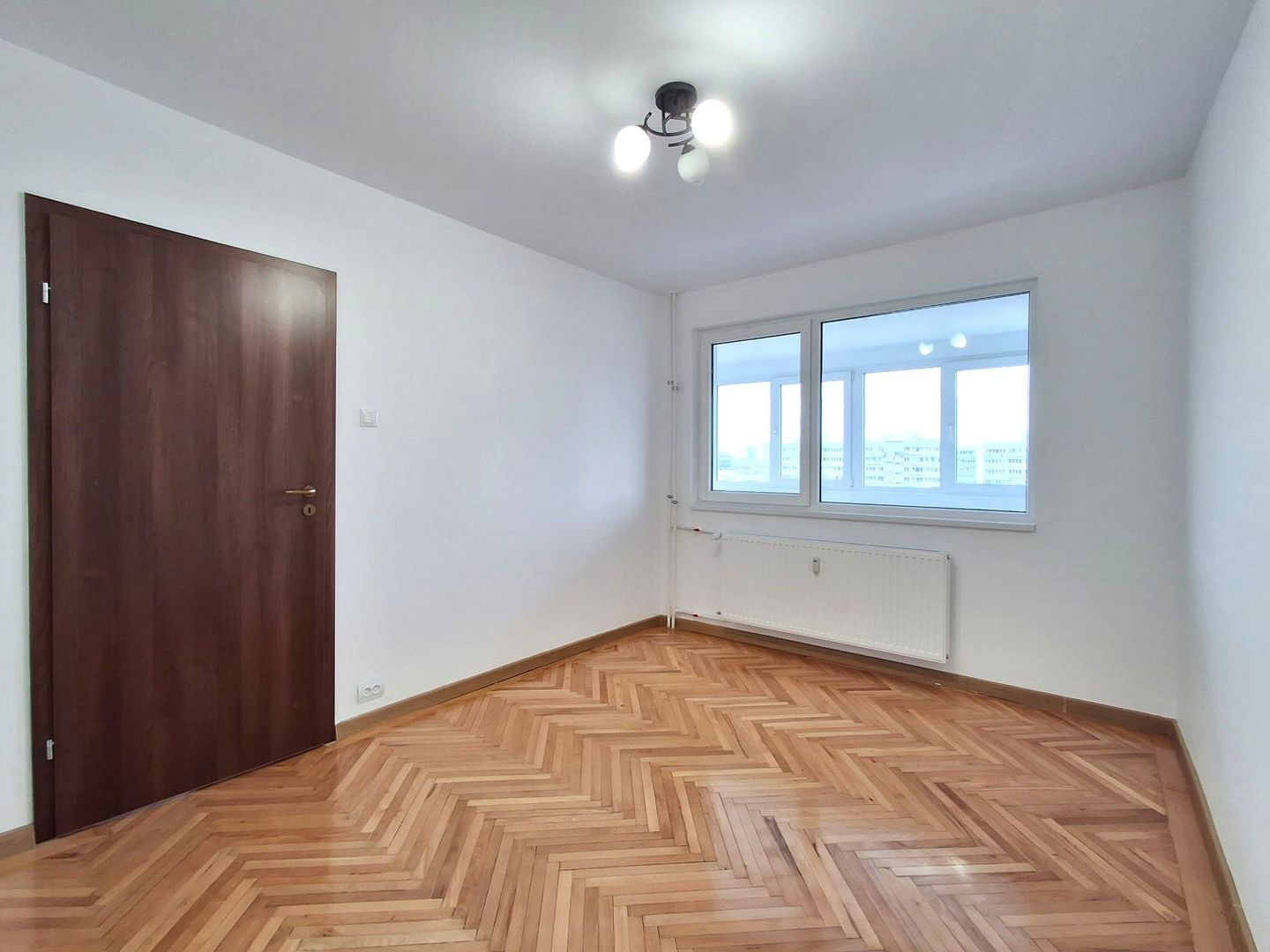 Apartament 2 camere renovat la 2 minute de metrou - Poză 5