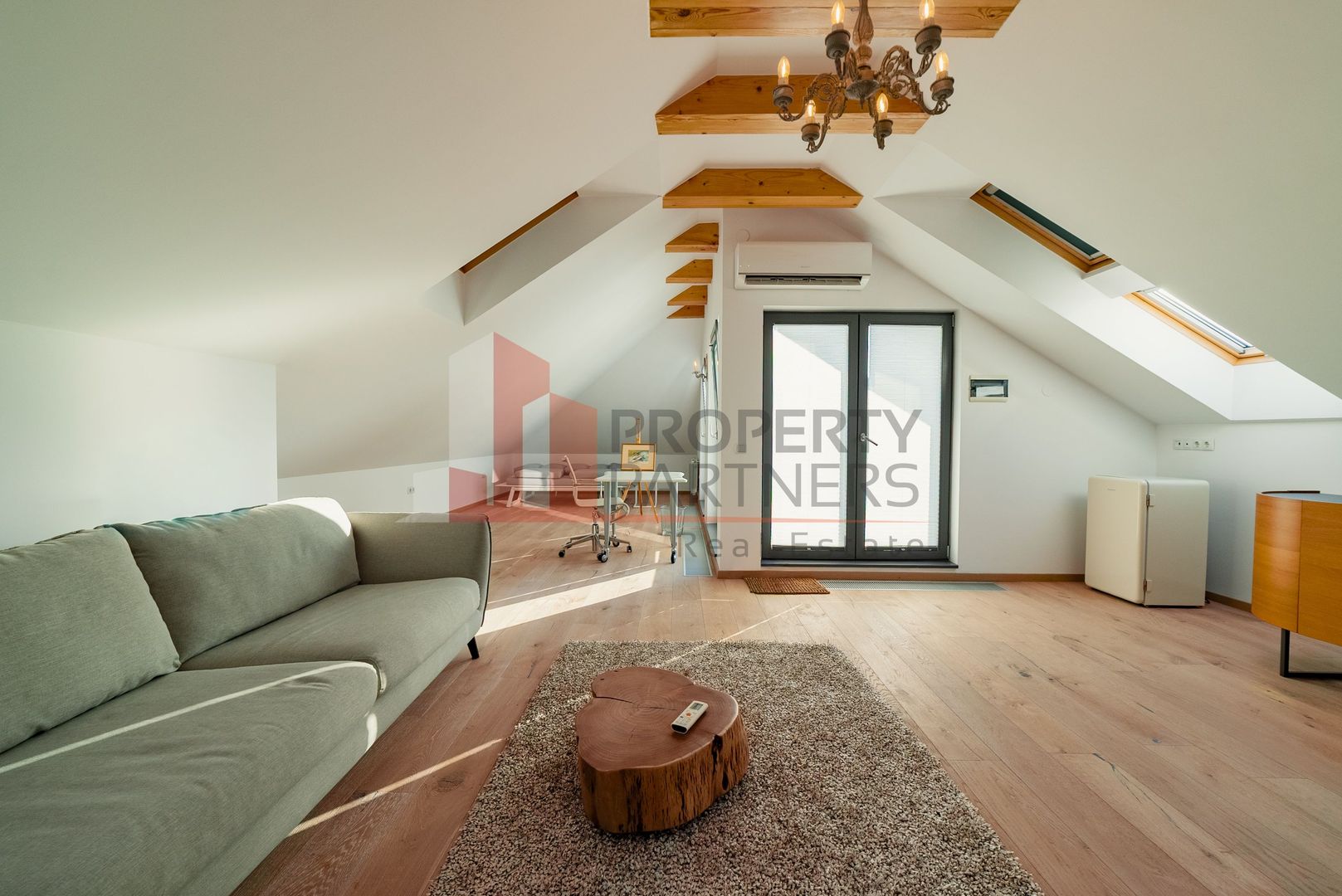 Apartament Duplex Elegant cu Terasă Panoramică – Dealul Cetății, Brașov - Poză 15