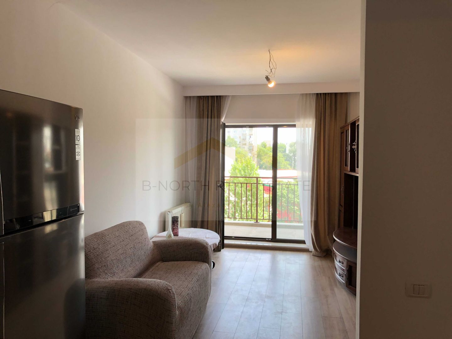 Apartament 2 camere - Bd Timisoara 89 - gata de mutat - Poză 1