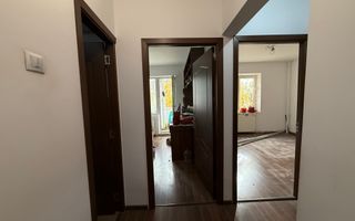 3 camere cu CENTRALA PROPRIE etajul 1 - Poză 2