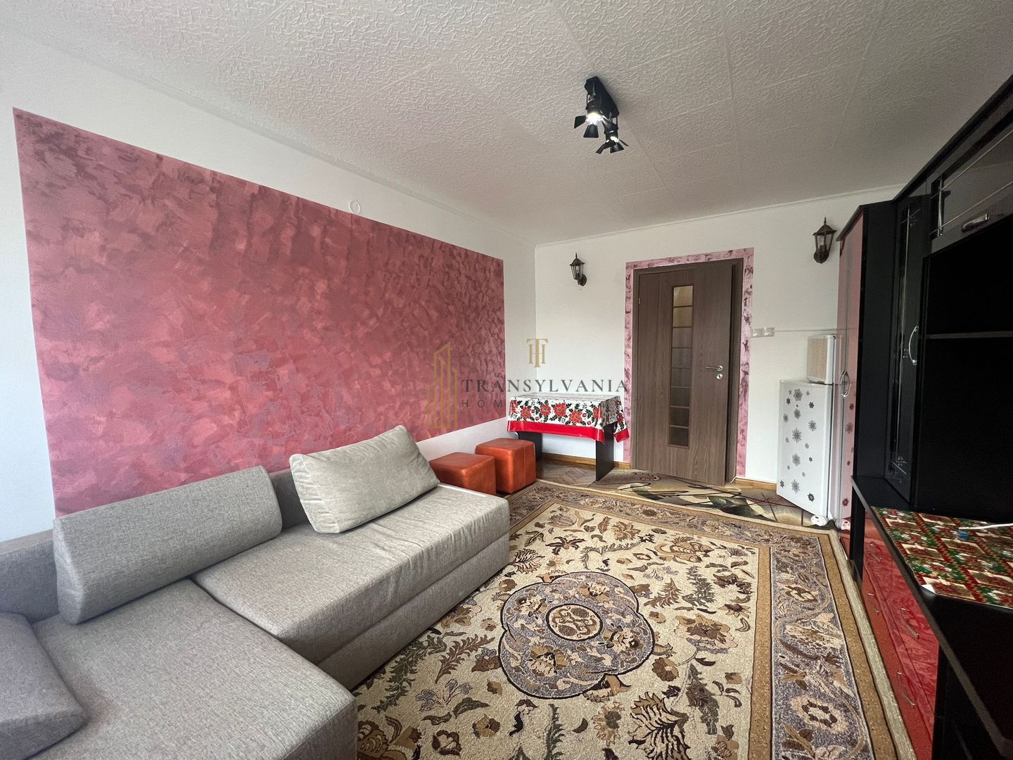 Apartament 2 camere, decomandat - Poză 2