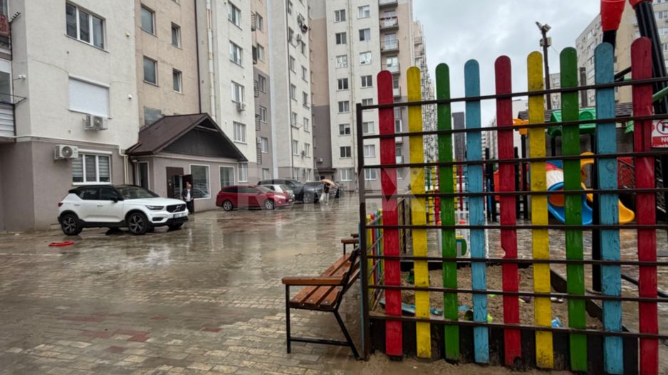 Apartament, 3 camere, 86 mp, Durlești - Poză 1