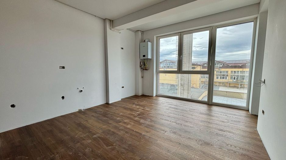 Apartament PREMIUM 3 camere cu GARAJ - zona Centrala - Poză 3