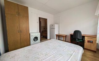 Cameră cămin mobilată cu baie proprie, în Complexul C4, zona Nicolina, Iași - Poză 4