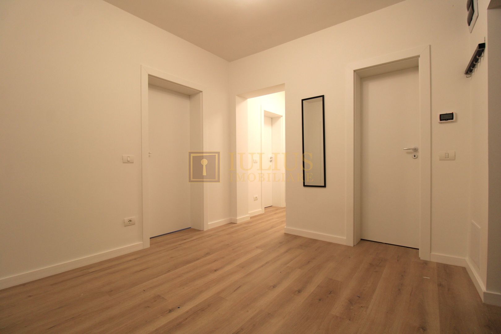 Zona Puncte Cardinale, 3 camere + 2 bai, centrala proprie. - Poză 8