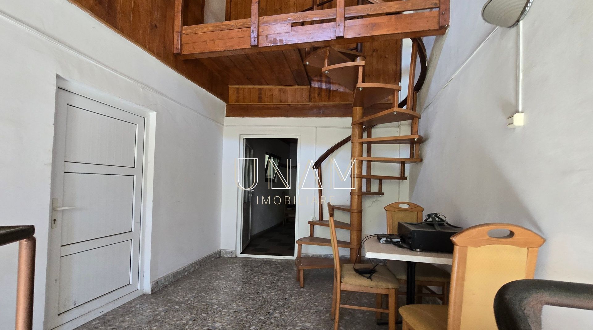 Oportunitate  unică– Restaurant + Pensiune, ideală pentru evenimente și turism - Poză 12