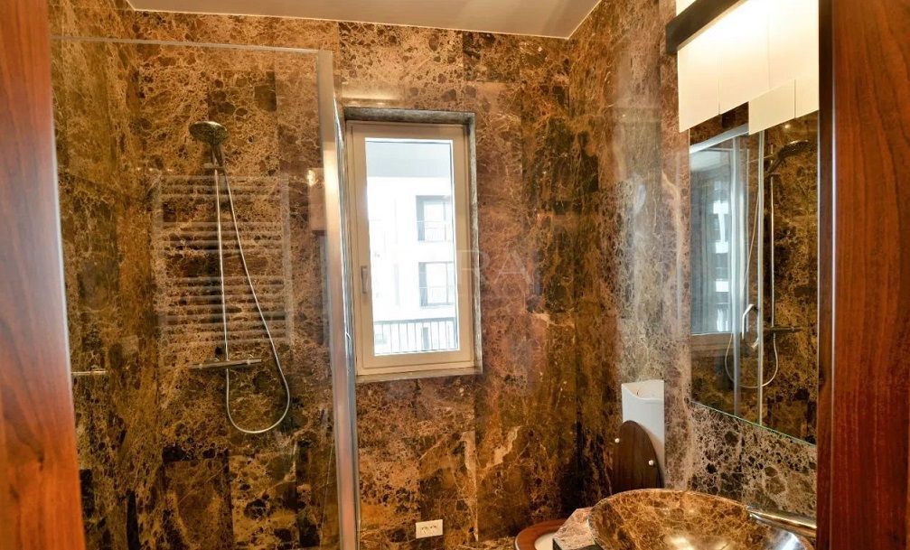 Apartament cu 4 camere de închiriat în zona Vivo. - Poză 7