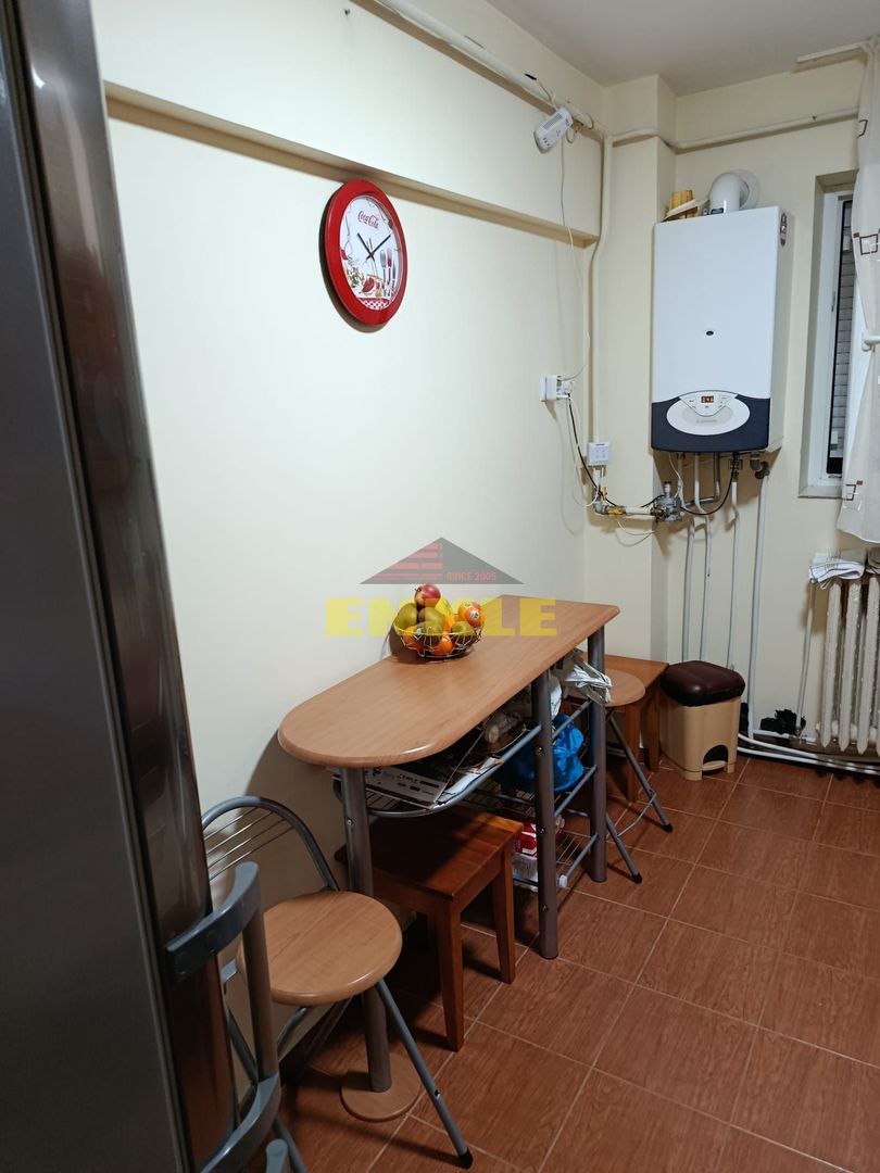 Apartament 3 camere de vânzare, zona Primaverii. - Poză 10