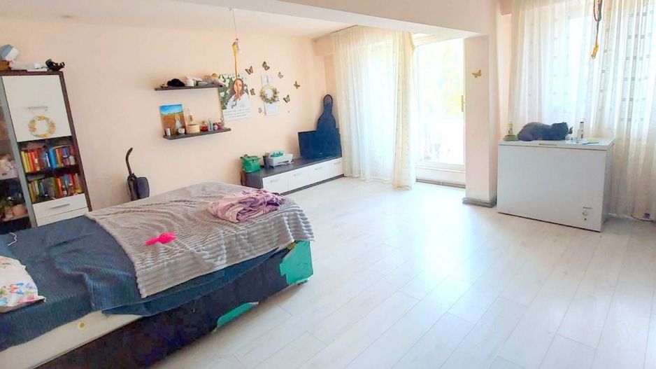 De vanzare apartament cu 4 camere, strada Anghel Saligny, 85.000 euro - Poză 1