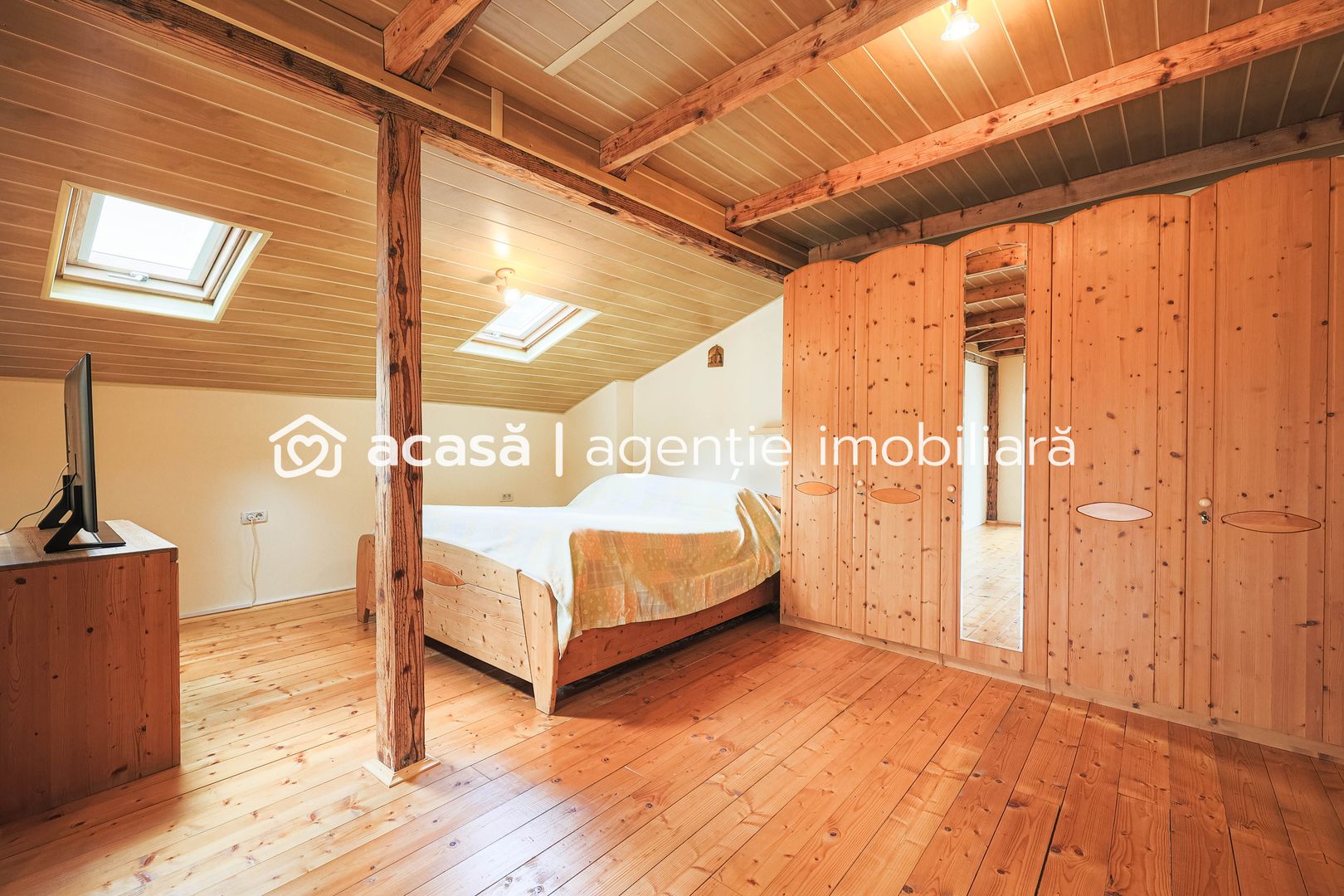 VÂNDUT! Apartament cu o cameră, Piața Catedralei, Arad. - Poză 4