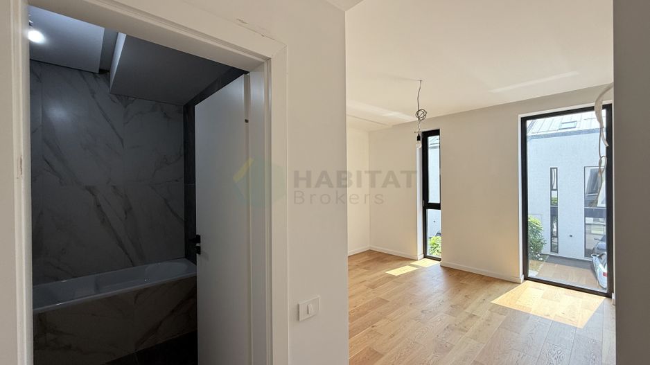 Disponibila acum in zona Matei Millo | Vila moderna 5 camere - Poză 19