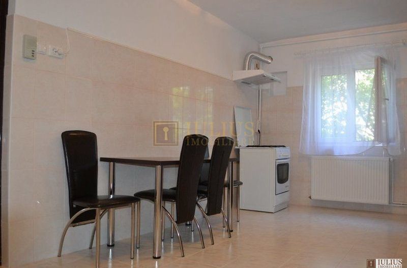 3 camere amenajat modern, cu centrala proprie(Include ctr Anaf). - Poză 12