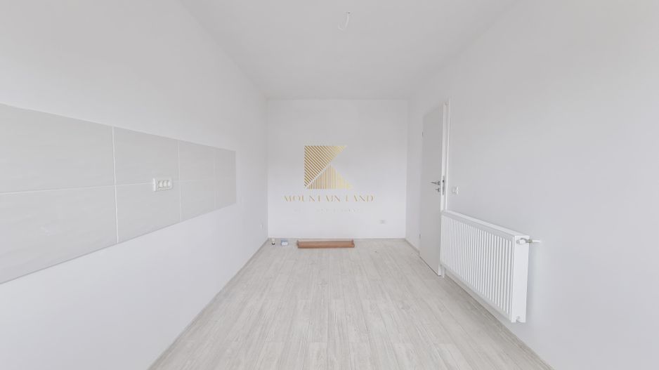 Casă însiruită cu 4 camere și curte proprie – Cartier Izvor, Str. Salc - Poză 7