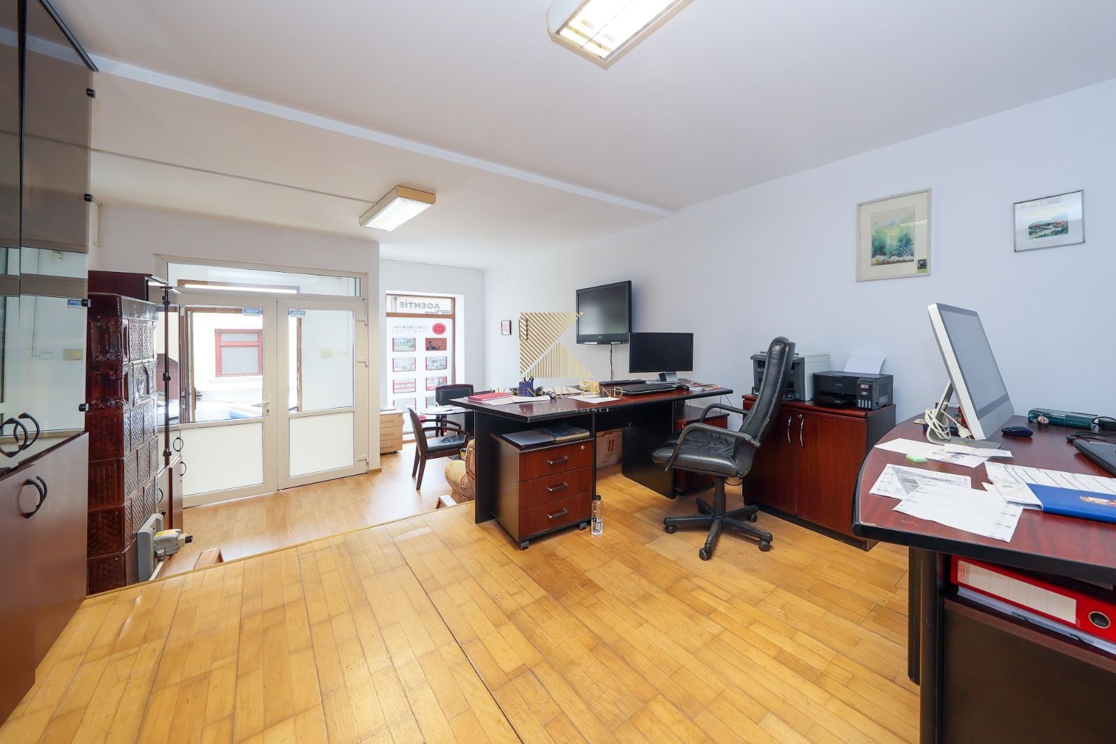 Locație rară în Brașov: ideal pentru regim hotelier sau business - Poză 9