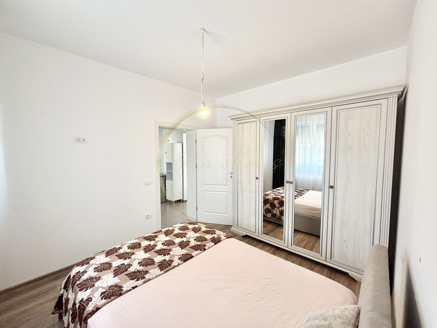 Apartament 3 camere - Dumbravita | Parter cu terasă&curte plus 2 locuri parcare - Poză 7