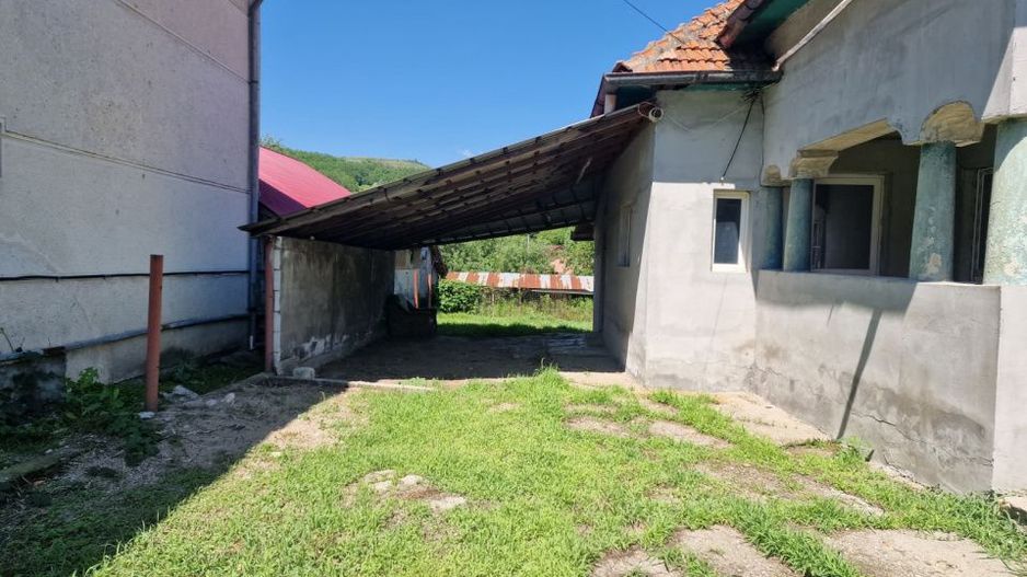 Casă cărămidă 4 camere + anexe - Călinești - Vrănești, Argeș - Poză 2