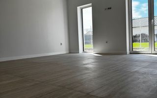 Casa tip duplex  de vanzare in Sebes - Poză 3