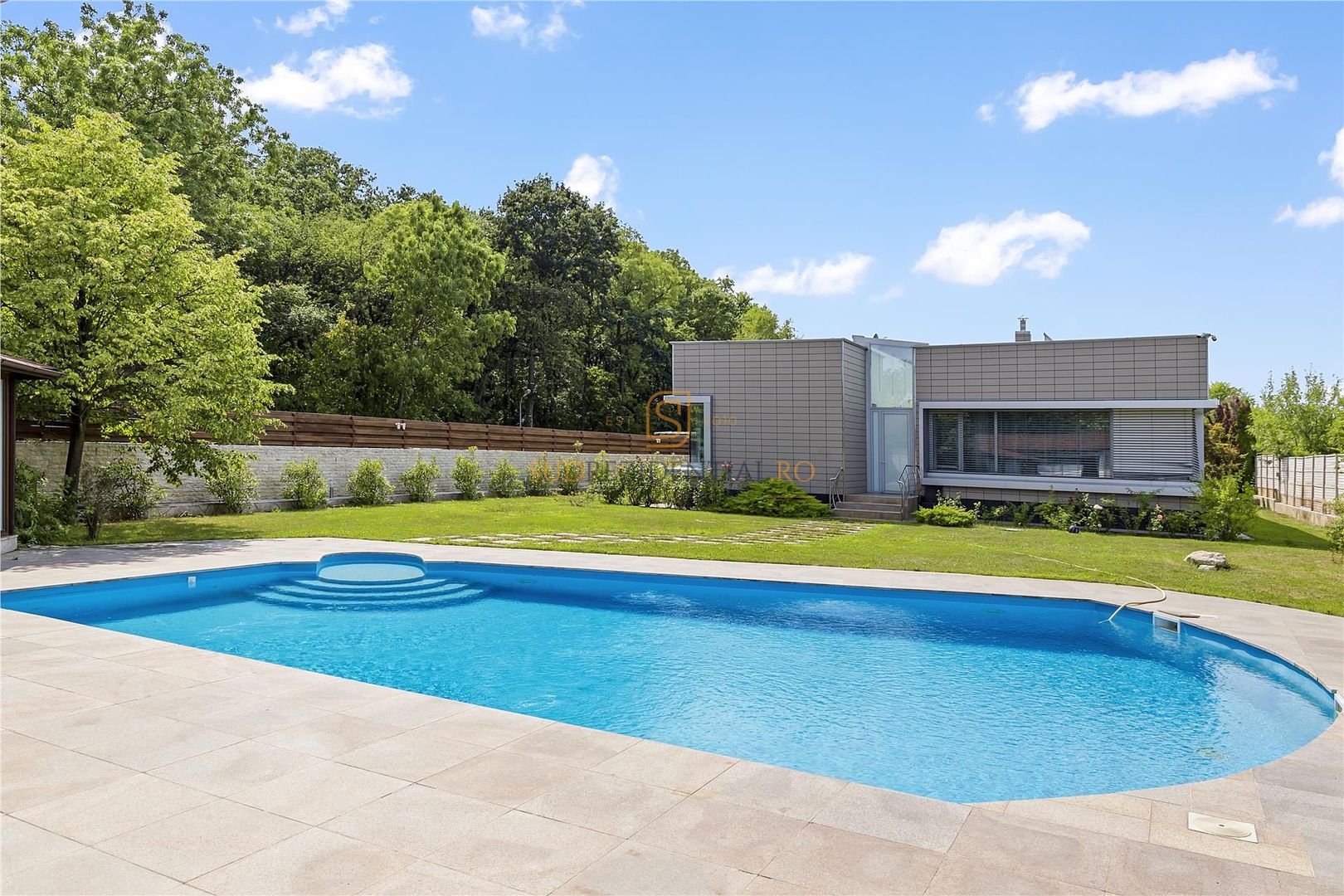 Vila exclusivista cu piscina, sauna si crama, 479.27 mp, langa padure - Poză 16