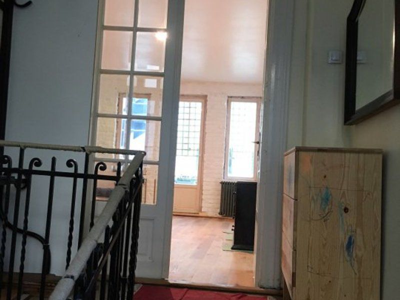 Etaj in vila ideal atelier, cabinet sau locuit, hub, activitati creative - Poză 10