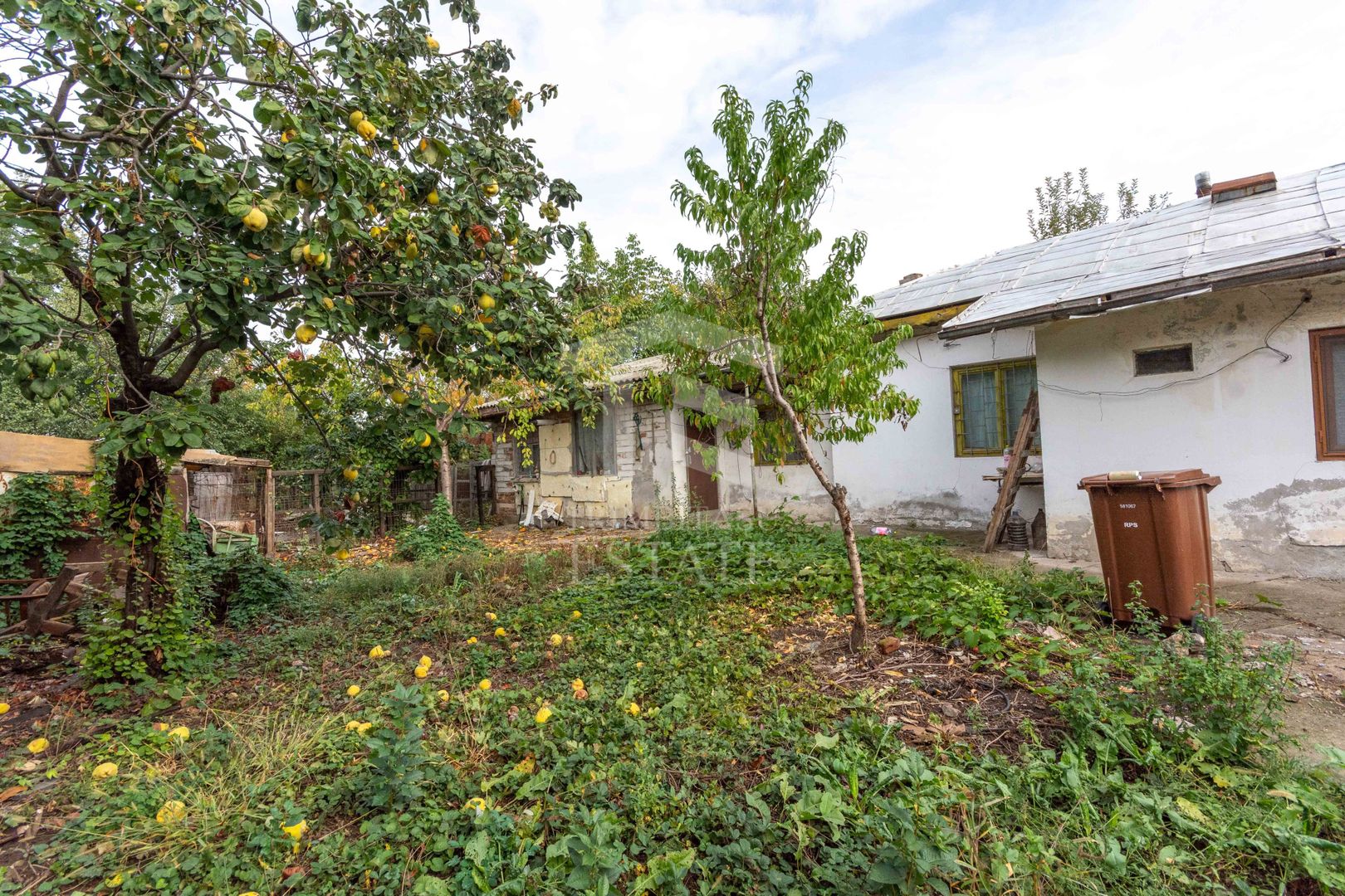 Straulesti - str. Pietrosita nr. 10, Casa demolabila cu teren 388 mp - Poză 9