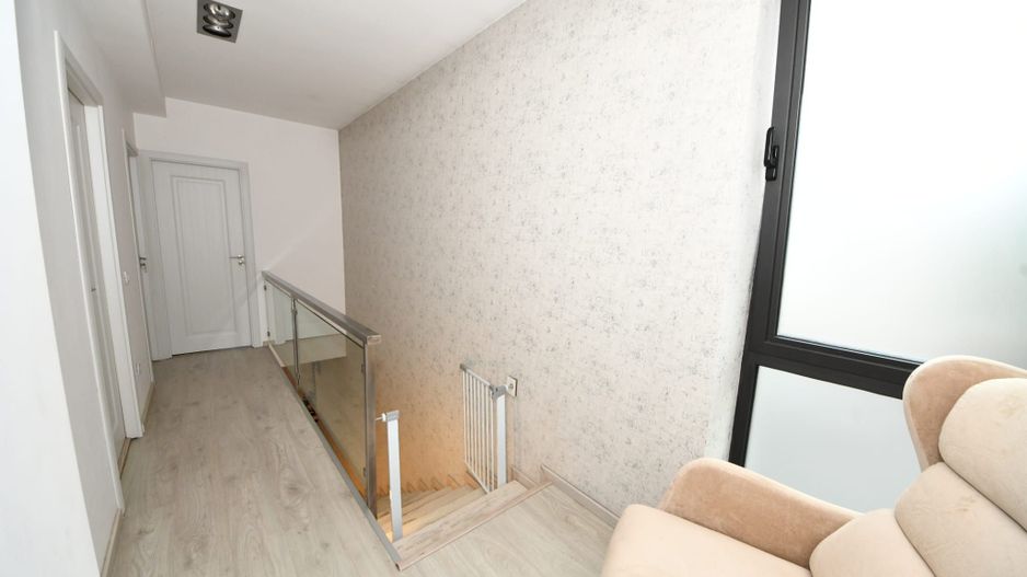 De vanzare – In exclusivitate, casa moderna in cartierul Brates Lake - Poză 9