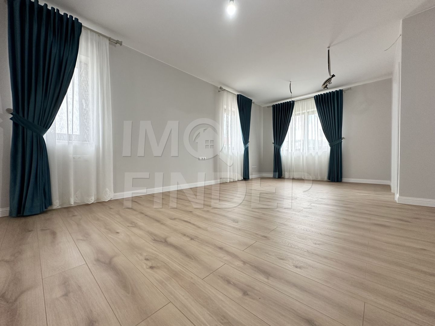 PRIMA INCHIRIERE-  Vilă ultrafinisată zona Hotel Stil - Poză 11